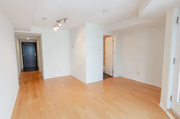 Carlington - Central Park, ON K2C 4G4,310 Central Park DR #5C