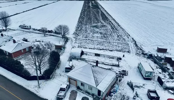 Bradford West Gwillimbury, ON L0G 1R0,2747 Canal RD