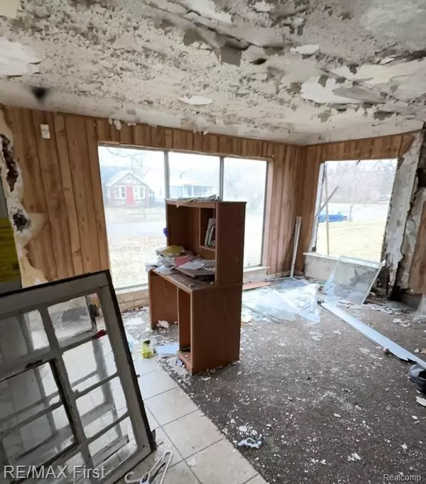 Detroit, MI 48223,14632 Dolphin ST