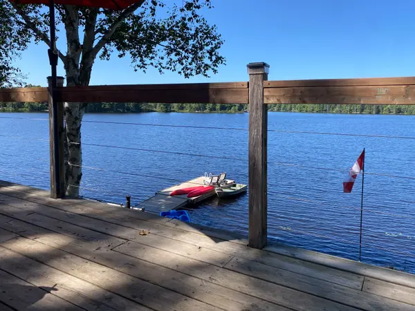 26 Spruce LN, Magnetawan, ON P0A 1C0