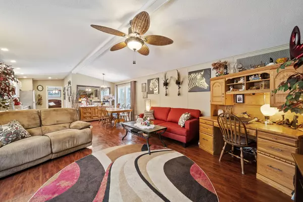 Tay, ON L4R 4K3,5411 Elliott Side Road #7