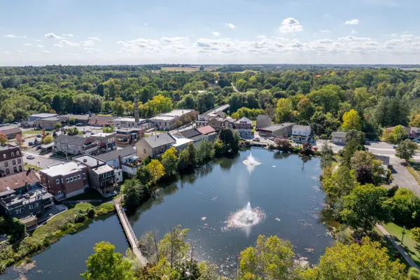 North Dumfries, ON N0B 1E0,18 Prince Philip BLVD