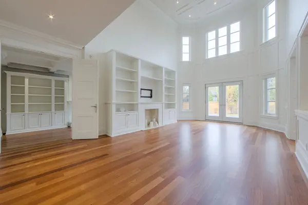 16 Flatbush AVE, Vaughan, ON L4L 8K3