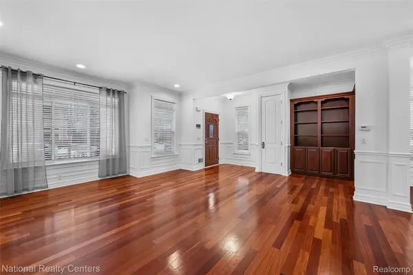 Birmingham, MI 48009,1365 Holland ST