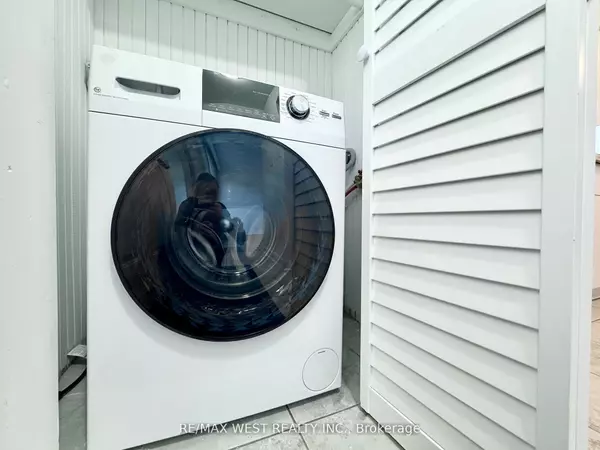 Toronto W05, ON M3N 1S1,25 Bimini CRES