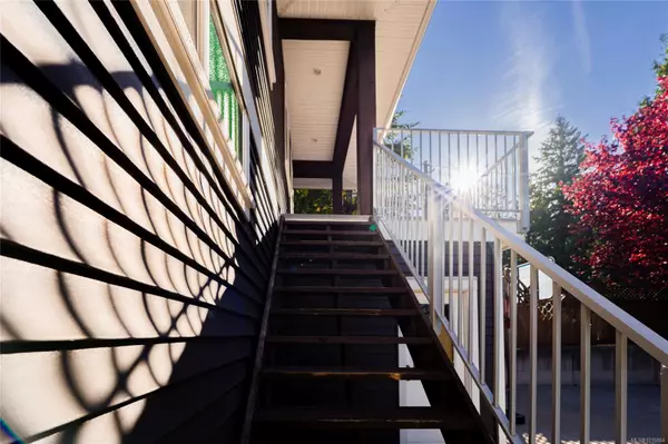 Nanaimo, BC V9T 5H3,5791 Vanderneuk Rd