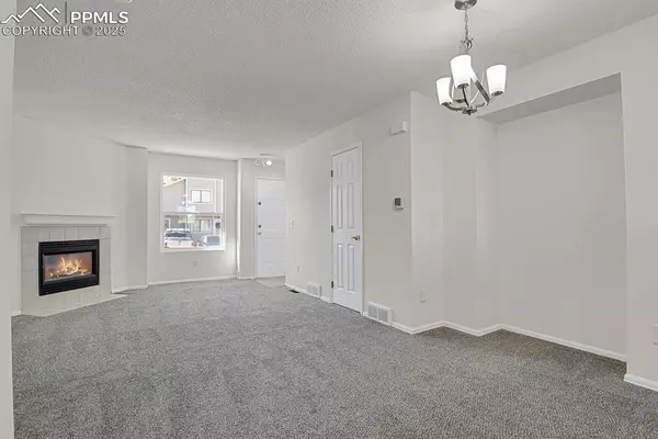 Colorado Springs, CO 80916,4791 Live Oak DR