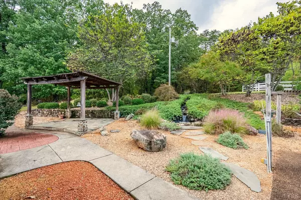 Altavista, VA 24517,1704 Dearing Ford RD