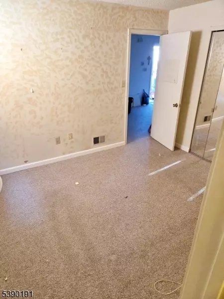 Newark City, NJ 07103,48 Howard Ct