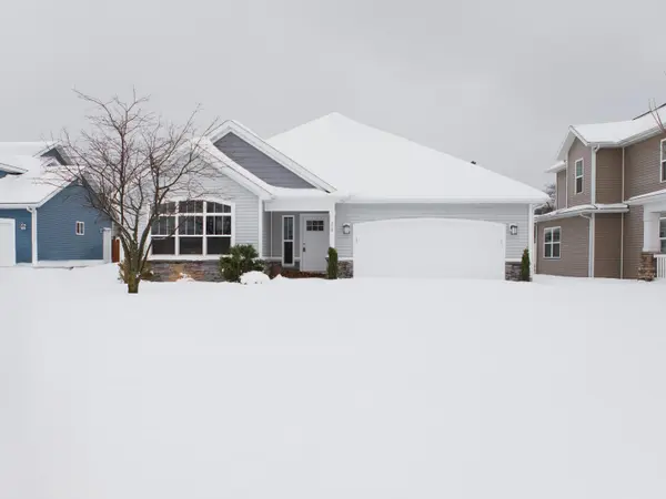 210 Market PL, Benton Harbor City, MI 49022