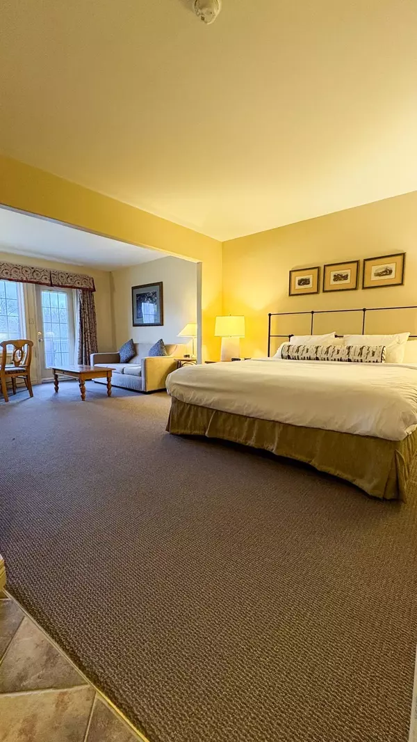 Oro-medonte, ON L0L 2L0,90 Highland DR #2329