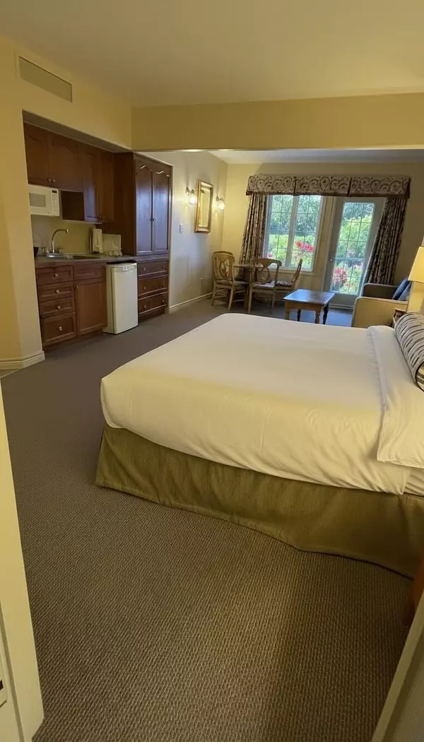 Oro-medonte, ON L0L 2L0,90 Highland DR #2329