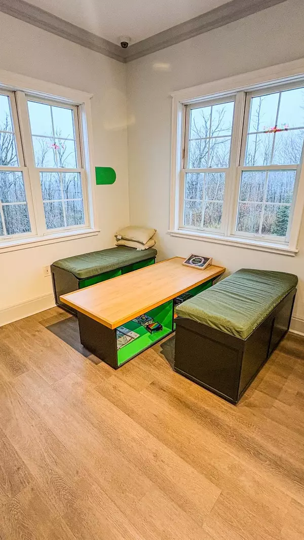 Oro-medonte, ON L0L 2L0,90 Highland DR #2329