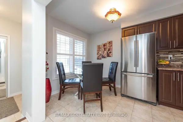 Milton, ON L9T 2C9,814 Herman WAY