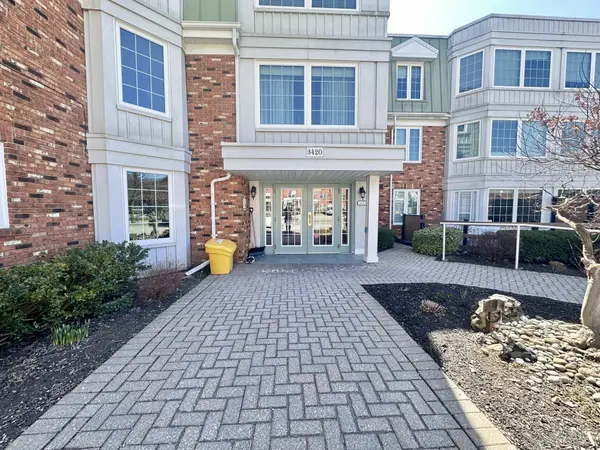 Lincoln, ON L0R 2C0,3420 Frederick AVE #207