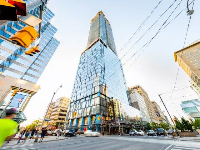 488 University AVE #3516, Toronto C01, ON M5G 0C1