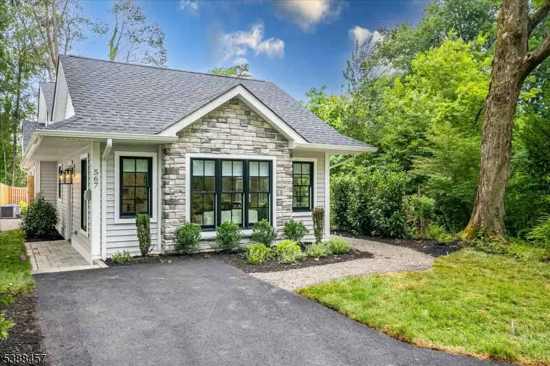 Princeton Twp., NJ 08540,567 Riverside