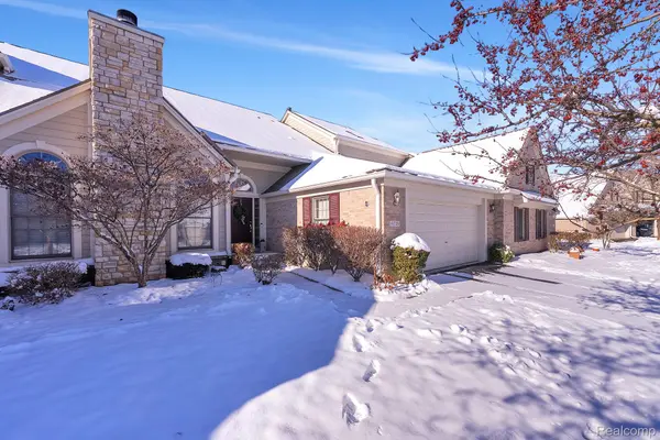 Northville, MI 48168,16729 Lyonhurst CIR