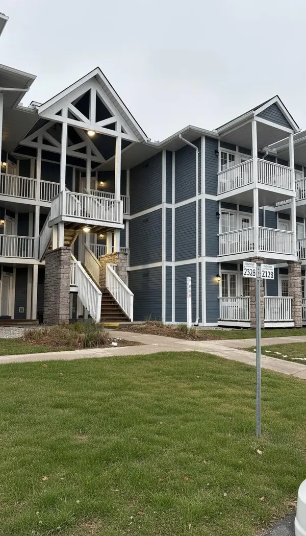 Oro-medonte, ON L0L 2L0,90 Highland DR #2328