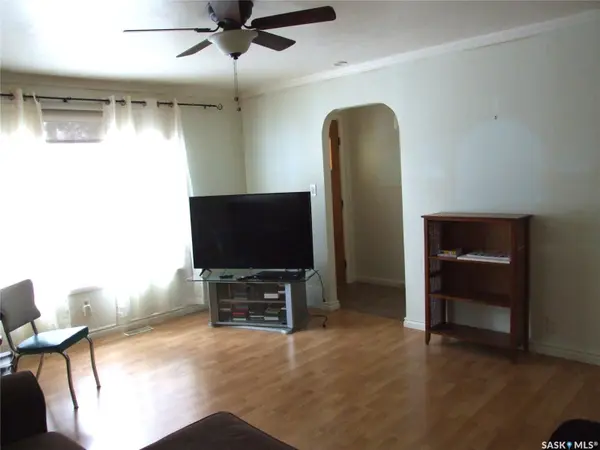 Leader, SK S0N 1H0,311 3rd AVENUE E