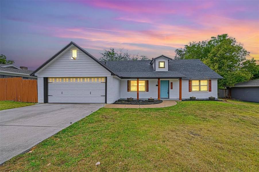 5225 Ruston Avenue, Fort Worth, TX 76133