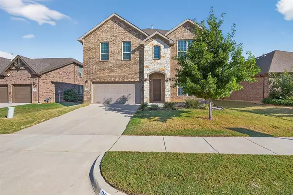 2815 Long Slope Road, Arlington, TX 76001