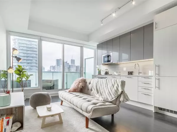 Toronto C08, ON M4Y 2C2,403 Church ST #1913