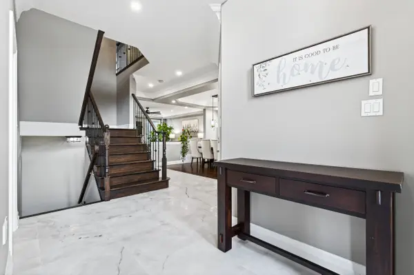 Hamilton, ON L8W 0A4,79 Assisi ST