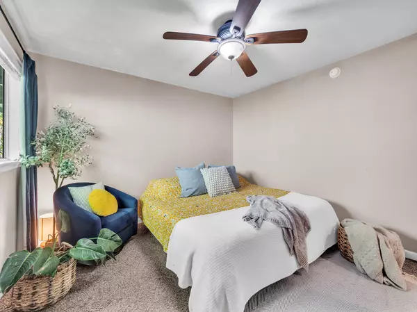 Mountain View, HI 96771,17-7658 KULANI RD