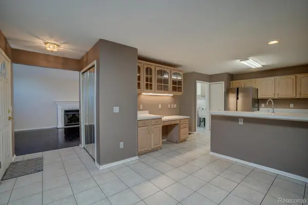 Flint, MI 48532,6407 Beecher RD