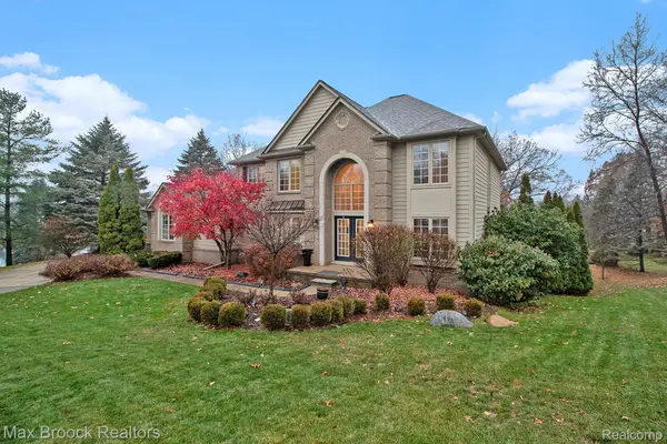 Commerce Twp, MI 48382,1882 Bay Mt LN