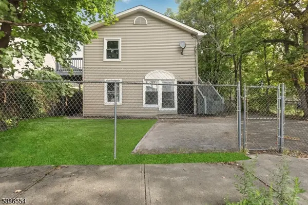 102 Oxford St,  Paterson City,  NJ 07522