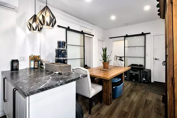 Collingwood, ON L9Y 3N9,32 ST PAUL ST