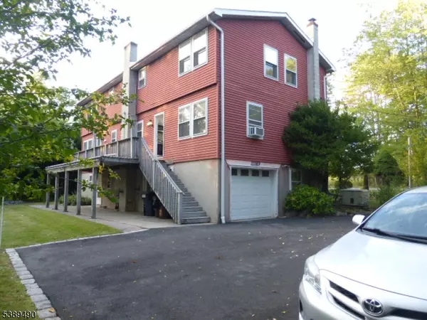 Hanover Twp., NJ 07981,11 Woodland Ave #2