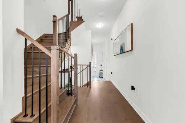 Milton, ON L9E 1T8,497 Celandine TER