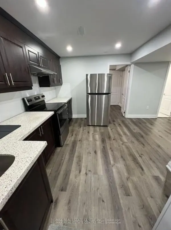 Caledon, ON L7C 4H6,23 Neil Promenade