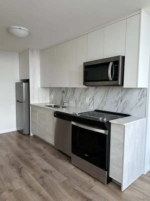 Kitchener, ON N2H 0C7,60 Frederick ST #3008