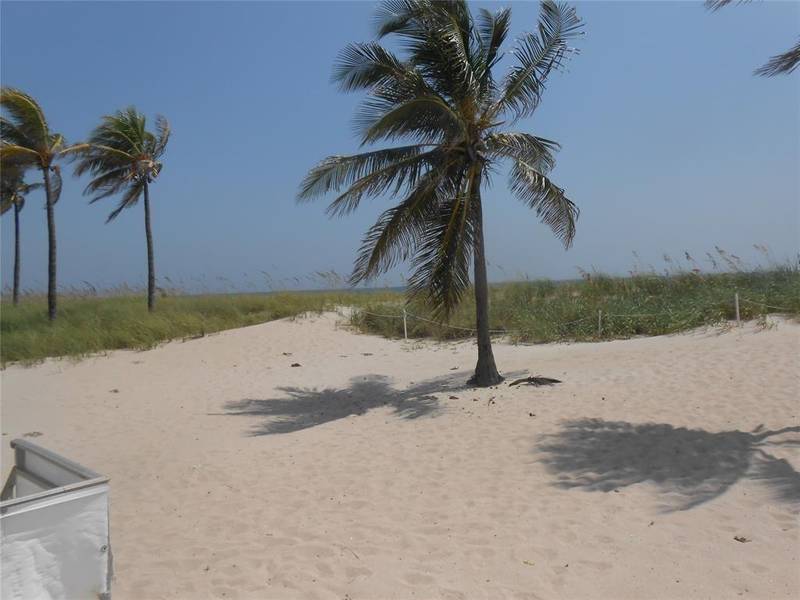 4540 N Ocean Dr #210, Lauderdale By The Sea, FL 33308