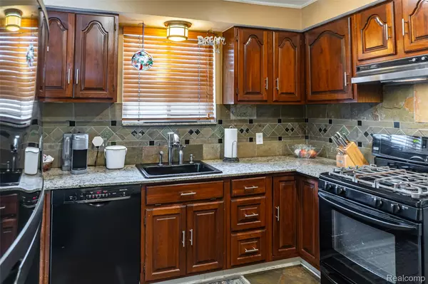 Berkley, MI 48072,4183 Cornwall ST