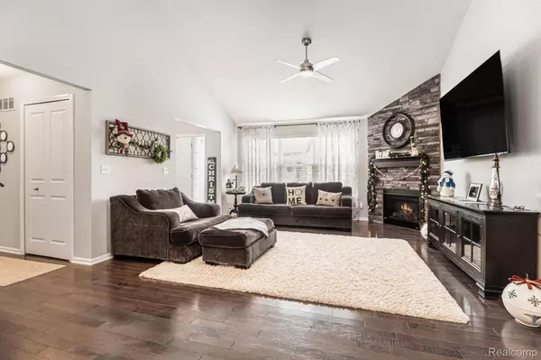 Southgate, MI 48195,13336 Shire LN