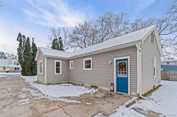 Grand Blanc, MI 48439,2253 Russell ST