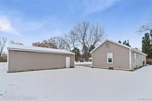 Grand Blanc, MI 48439,2253 Russell ST