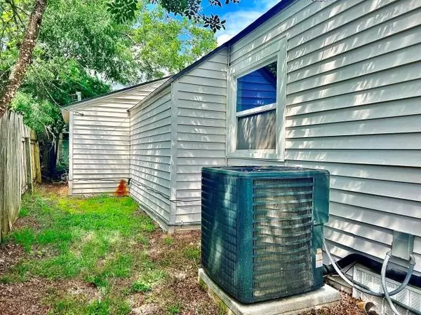 Cuero, TX 77954,312 2nd Street