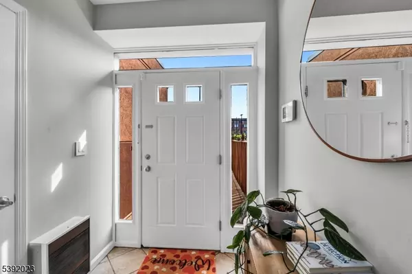 Edgewater Boro, NJ 07020,309 Hancock Ct