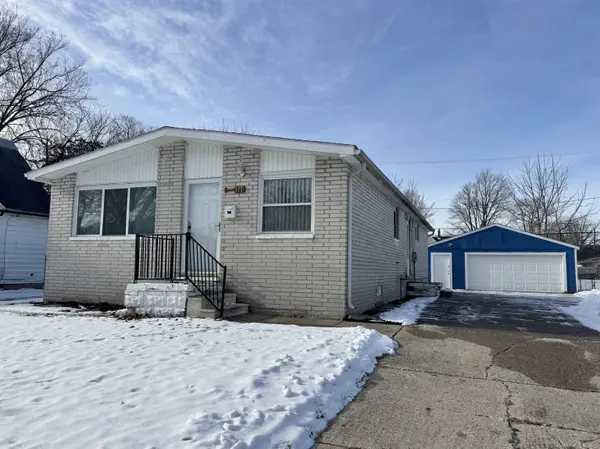 122 Meadle ST, Mount Clemens, MI 48043