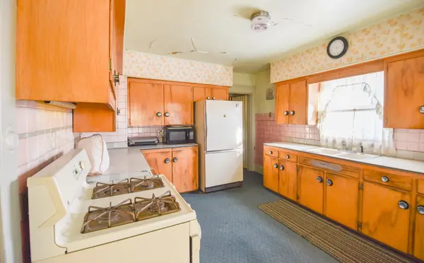 141 S Snow Prairie RD, Bethel Twp, MI 49036