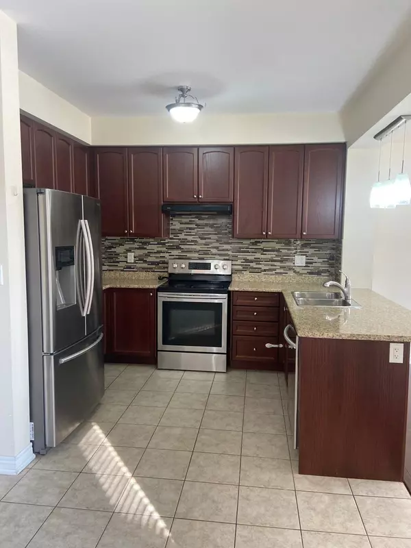 Caledon, ON L7C 4A9,7 Vinewood RD