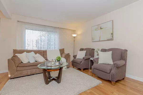 Mississauga, ON L5N 1Z2,7227 Joliette CRES