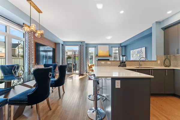 Stittsville - Munster - Richmond, ON K2S 2N8,74 Finsbury AVE