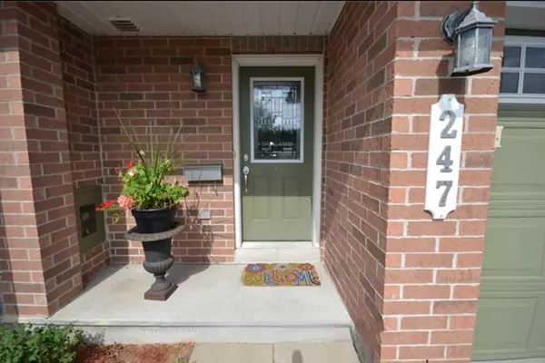 Kanata, ON K2K 0E5,247 HUNTERBROOK ST